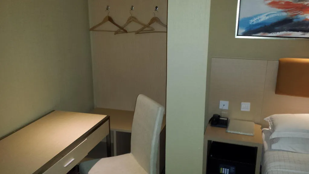 Aira Hotel Kuala Lumpur